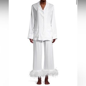 SLEEPER WHITE FAUX FEATHER BRIDAL PAJAMAS WORN ONLY ONCE